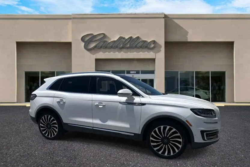 2019 Lincoln Nautilus Black Label photo 1