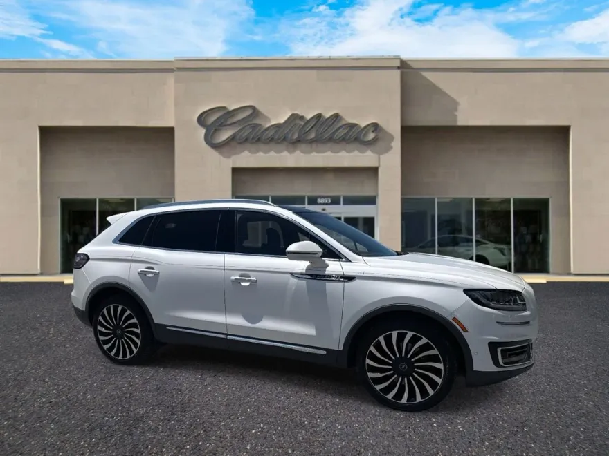 2019 Lincoln Nautilus Black Label photo 1