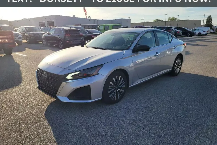 2024 Nissan Altima 2.5 SV photo 1