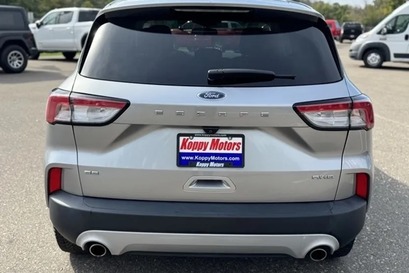 2021 Ford Escape SE photo 1
