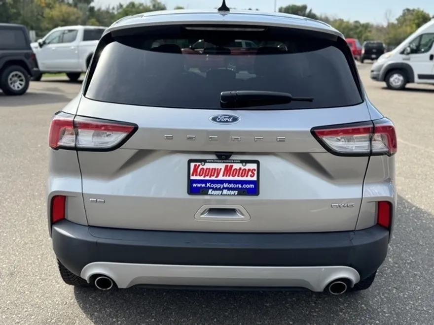 2021 Ford Escape SE photo 1