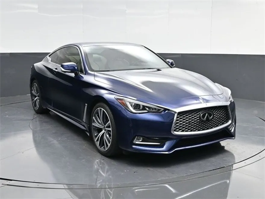 2022 Infiniti Q60 Luxe photo 1
