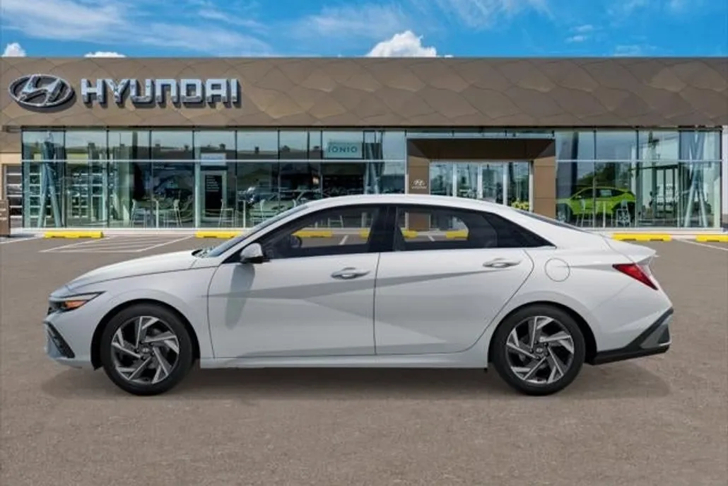 2025 Hyundai Elantra Hybrid Limited photo 1
