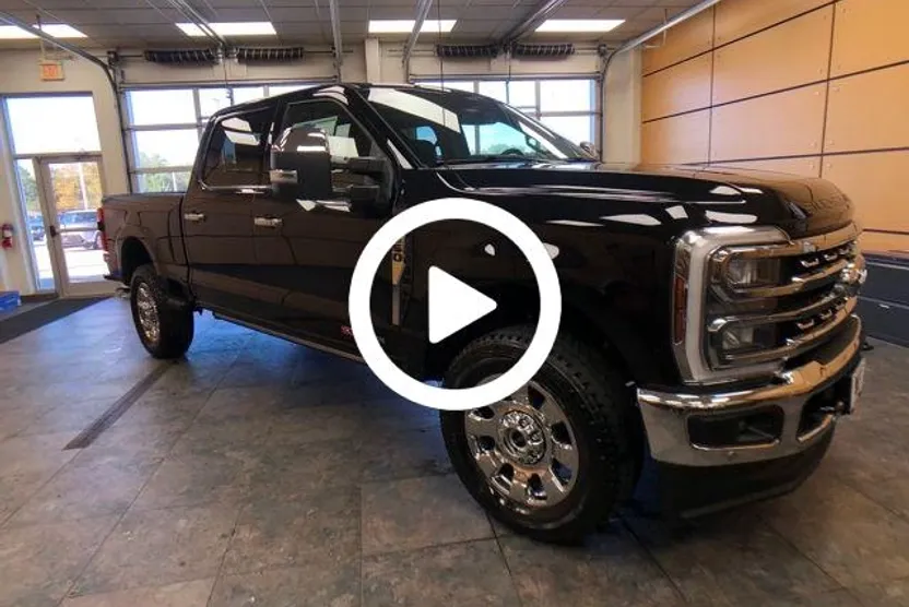 2026 Ford F-250 Lariat photo 1