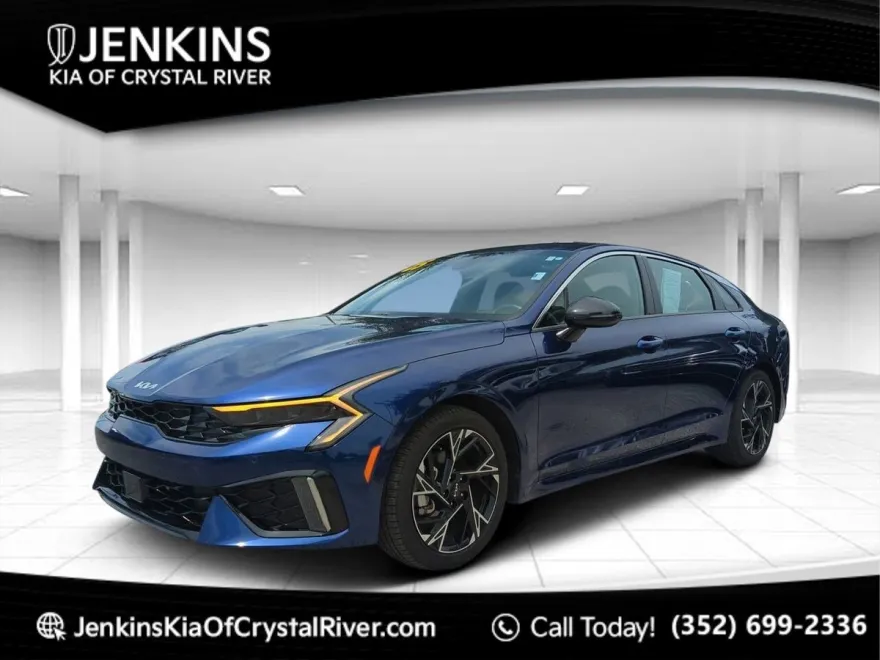 2025 Kia K5 GT-Line photo 1