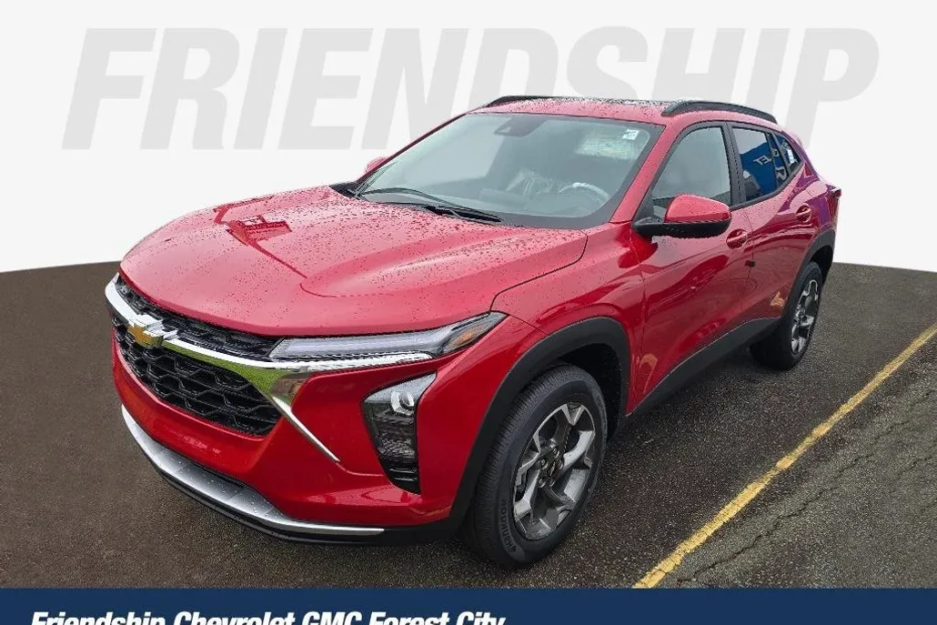 2026 Chevrolet Trax LT photo 1