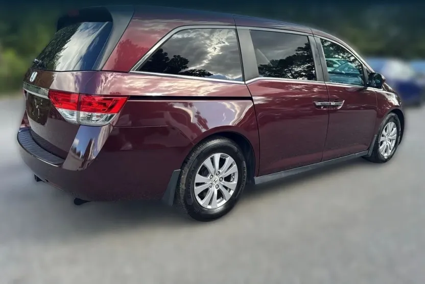 2016 Honda Odyssey EX-L photo 1