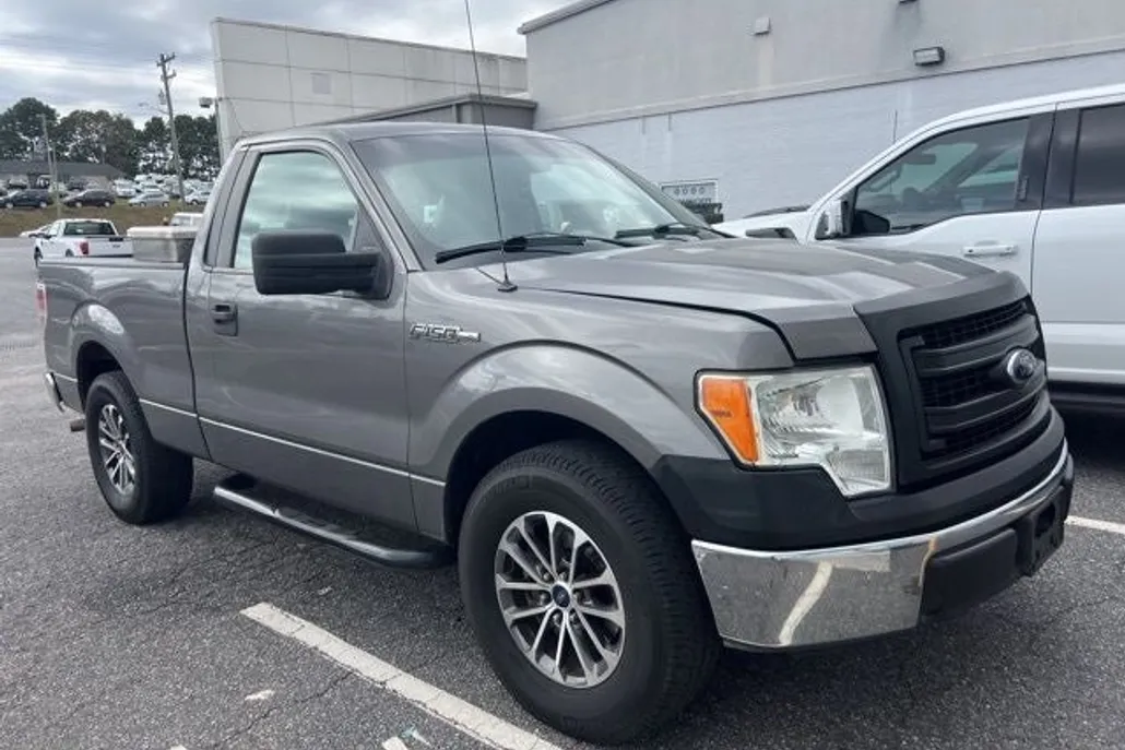 2013 Ford F-150 XL photo 1