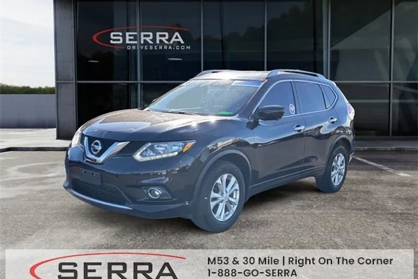 2016 Nissan Rogue SV photo 1