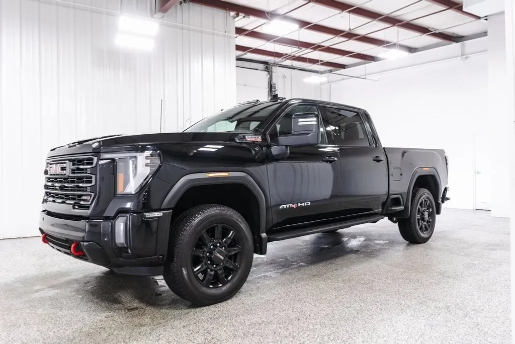 2024 Gmc Sierra HD AT4 photo 1