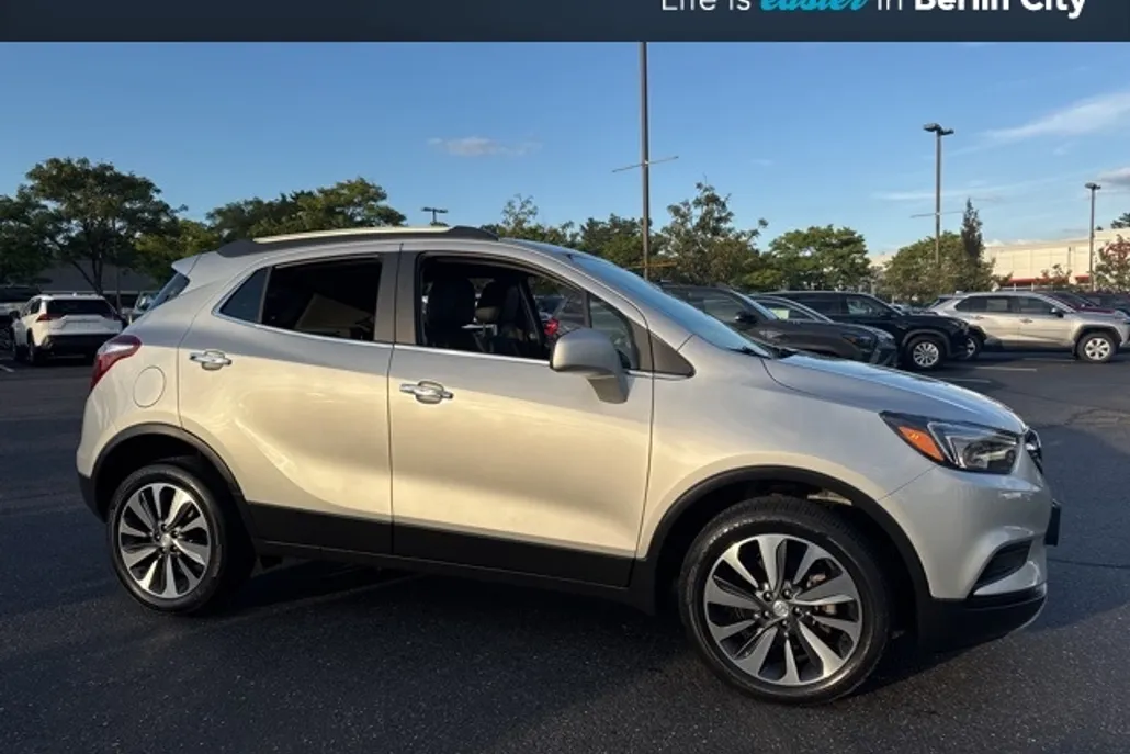 2022 Buick Encore Preferred photo 1