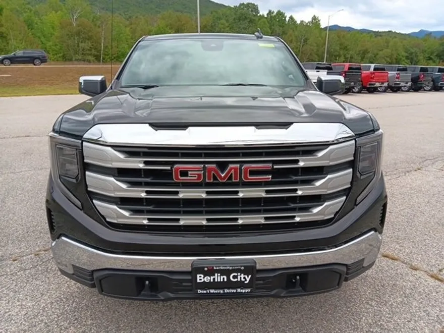 2026 Gmc Sierra 1500 SLE photo 1
