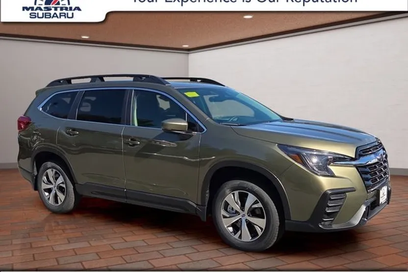 2025 Subaru Ascent Premium photo 1