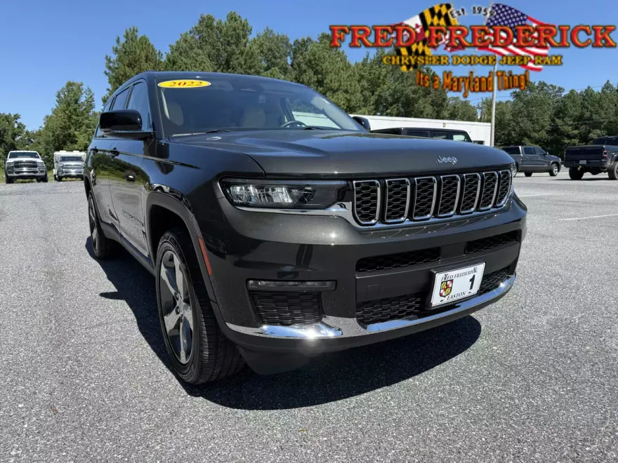 2022 Jeep Cherokee Limited photo 1