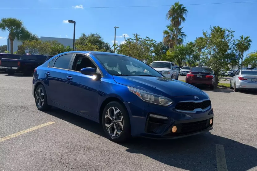 2020 Kia Forte LXS photo 1