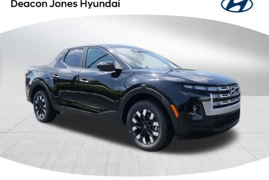 2025 Hyundai Santa Cruz SE photo 1