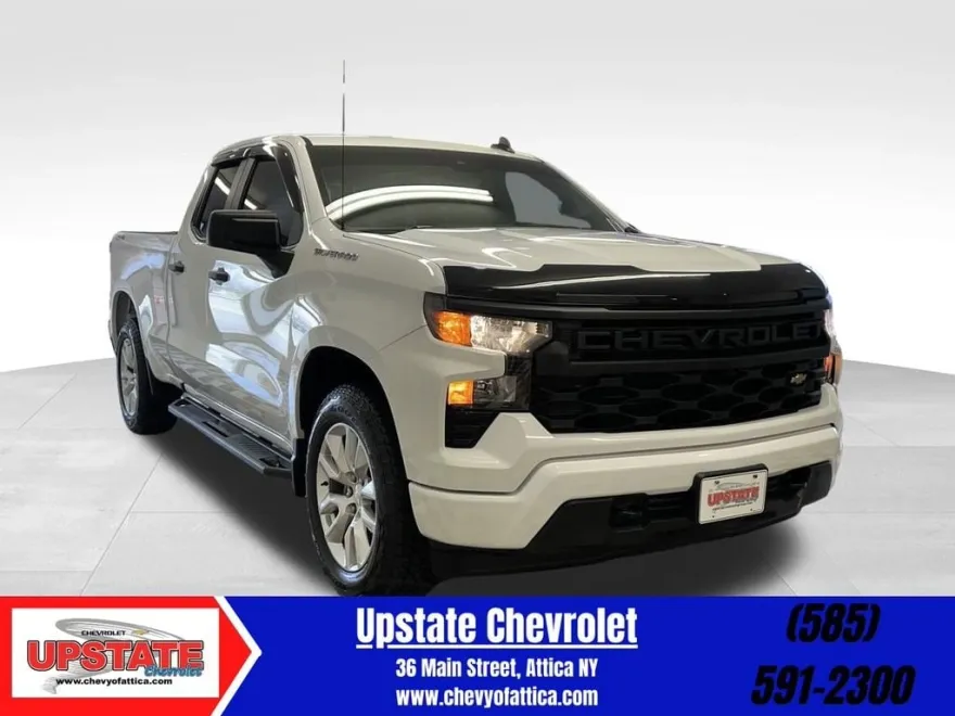 2023 Chevrolet Silverado 1500 Custom photo 1