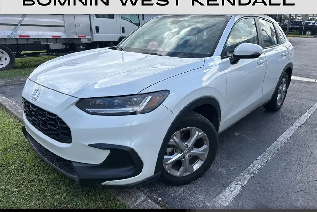 2023 Honda HR-V LX photo 1