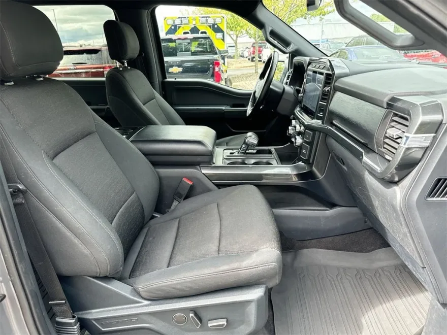 2021 Ford F-150 XLT photo 1