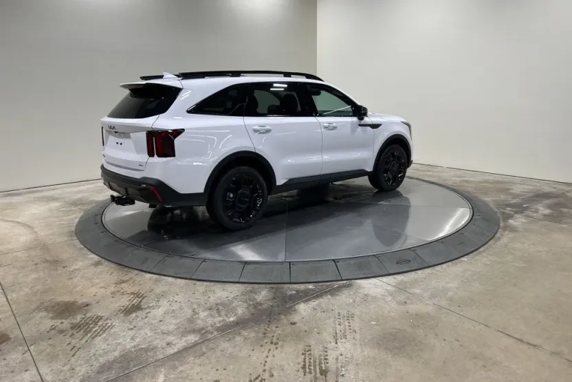 2026 Kia Sorento EX photo 1
