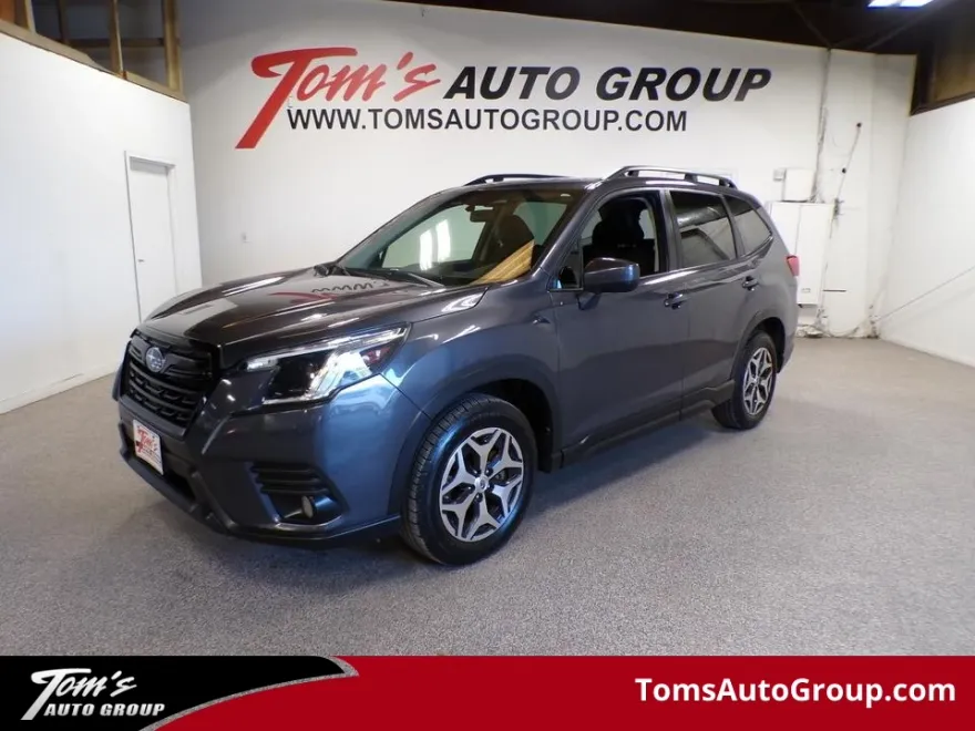 2022 Subaru Forester Premium photo 1