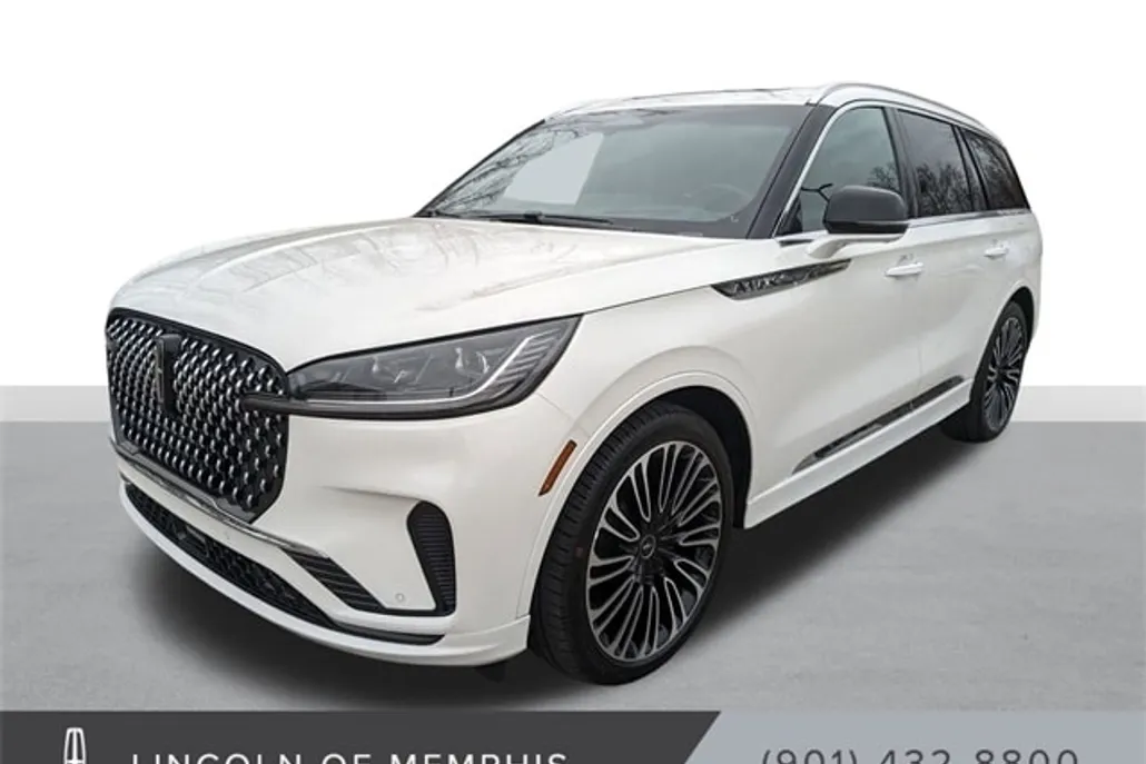 2025 Lincoln Aviator Black Label photo 1
