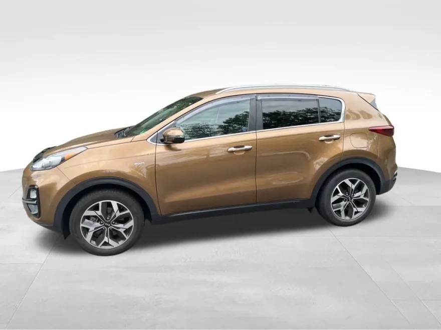 2021 Kia Sportage EX photo 1