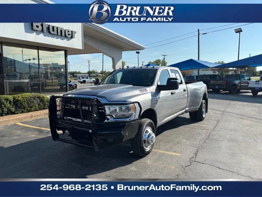 2024 Ram 3500 Tradesman photo 1