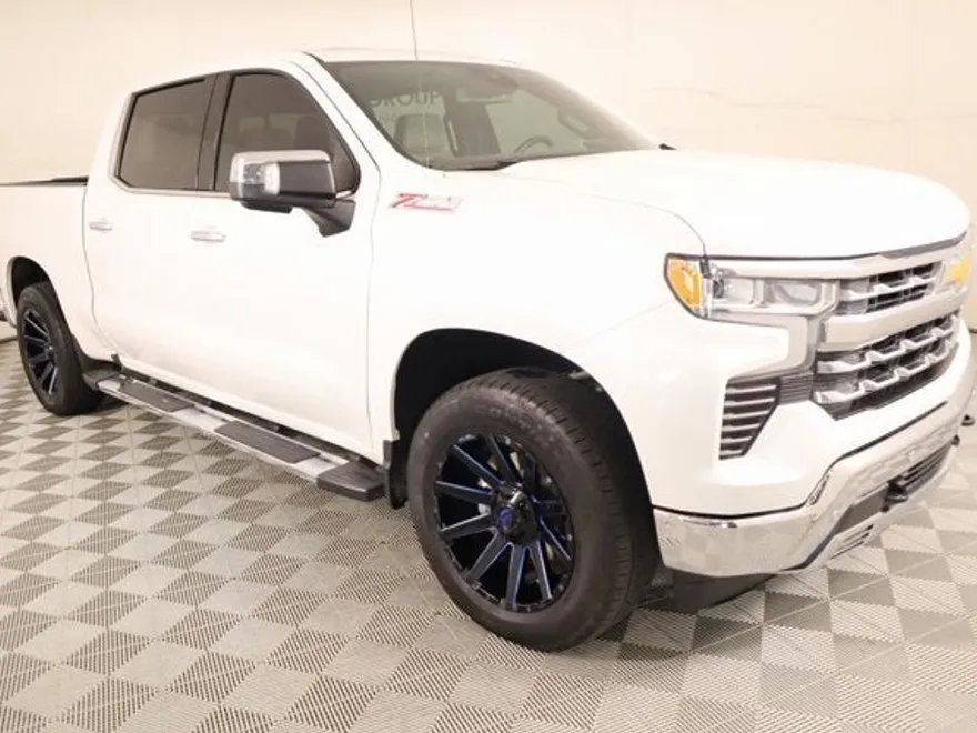 2024 Chevrolet Silverado 1500 LTZ photo 1