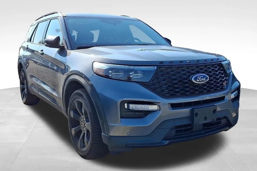2022 Ford Explorer ST photo 1