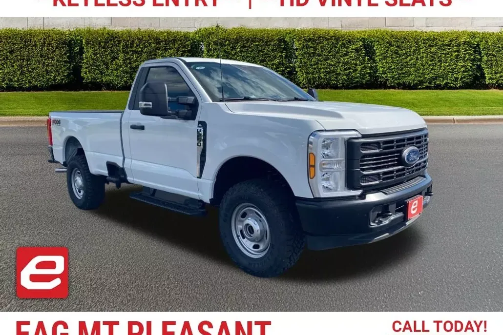 2025 Ford F-250 XL photo 1