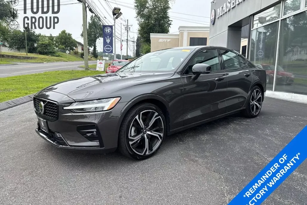 2025 Volvo S60 B5 AWD Core photo 1
