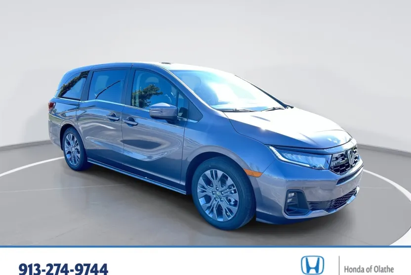 2026 Honda Odyssey Touring photo 1