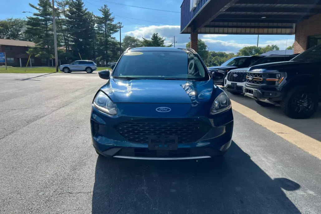 2020 Ford Escape SE Sport Hybrid photo 1