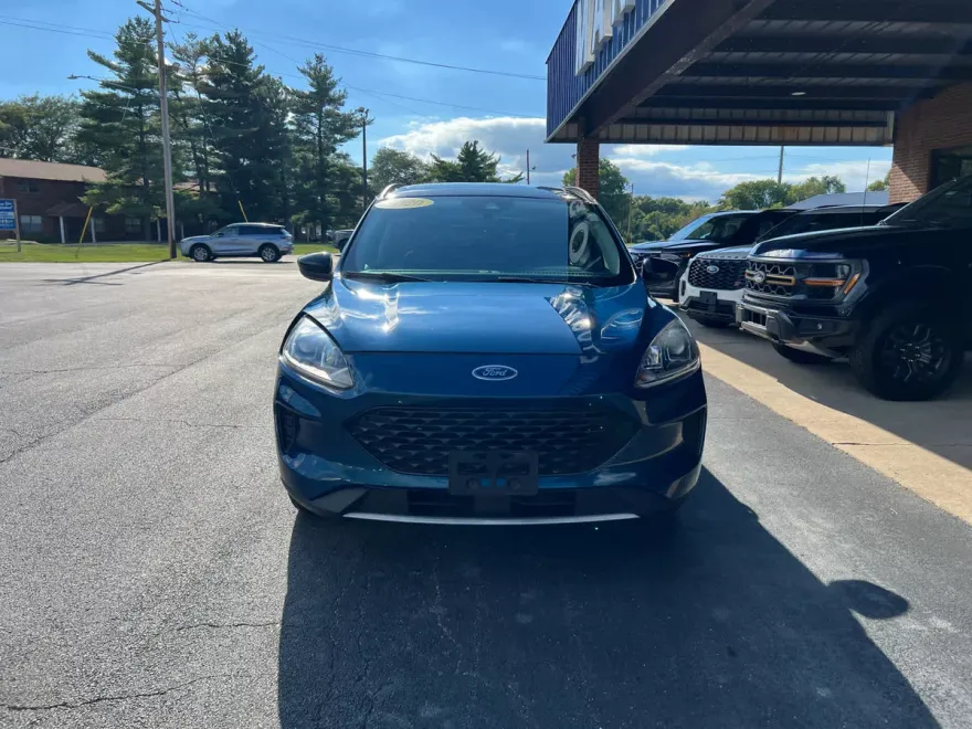 2020 Ford Escape SE Sport Hybrid photo 1