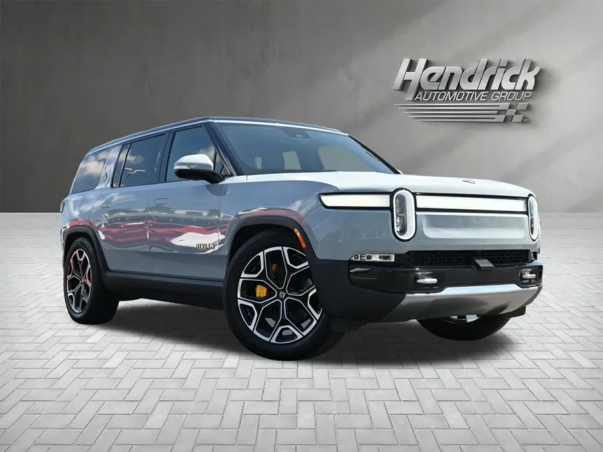2023 Rivian R1S Launch Edition photo 1