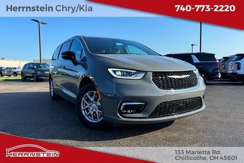 2025 Chrysler Pacifica photo 1