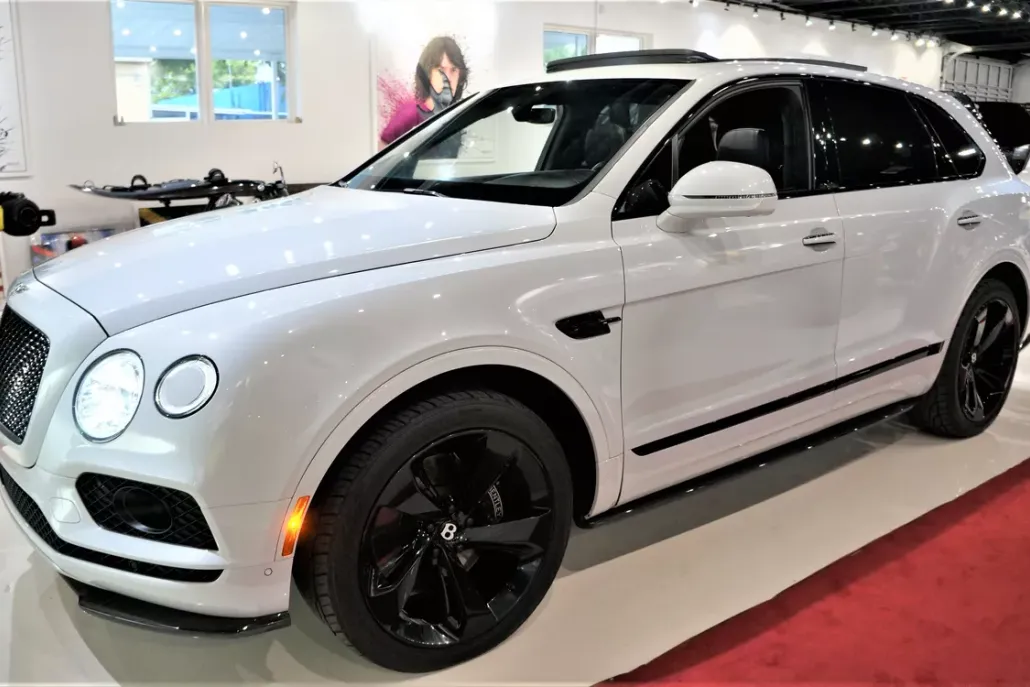 2018 Bentley Bentayga photo 1