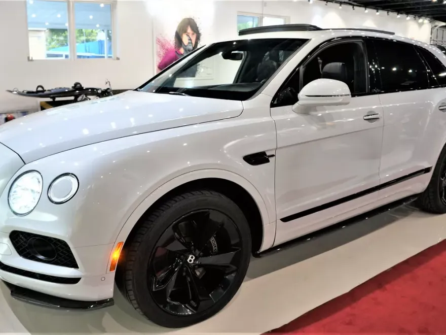 2018 Bentley Bentayga photo 1