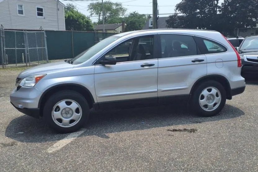 2010 Honda CR-V LX photo 1