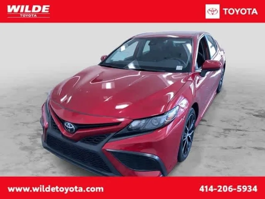 2024 Toyota Camry SE photo 1