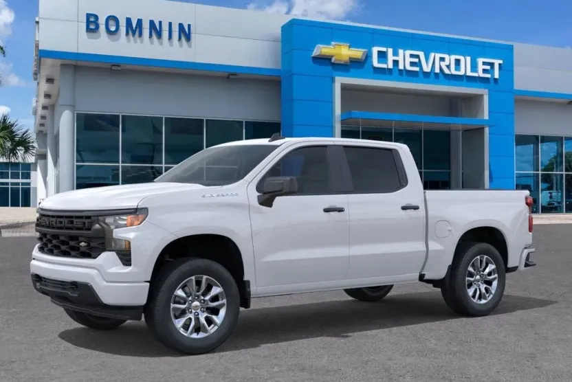 2025 Chevrolet Silverado 1500 Custom photo 1