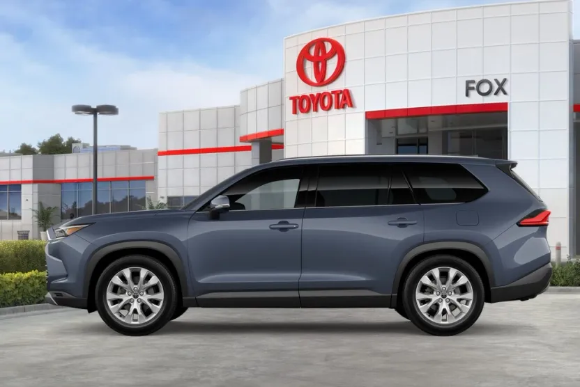 2026 Toyota Highlander Hybrid Limited photo 1