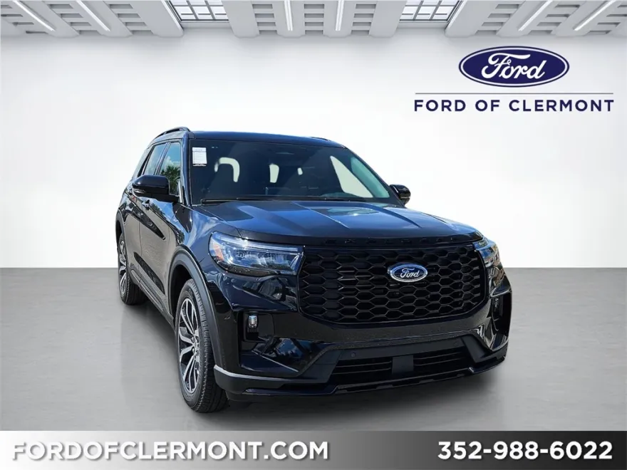 2025 Ford Explorer ST-Line photo 1