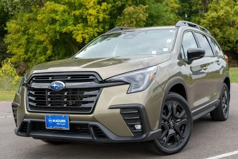 2024 Subaru Ascent Onyx Edition photo 1