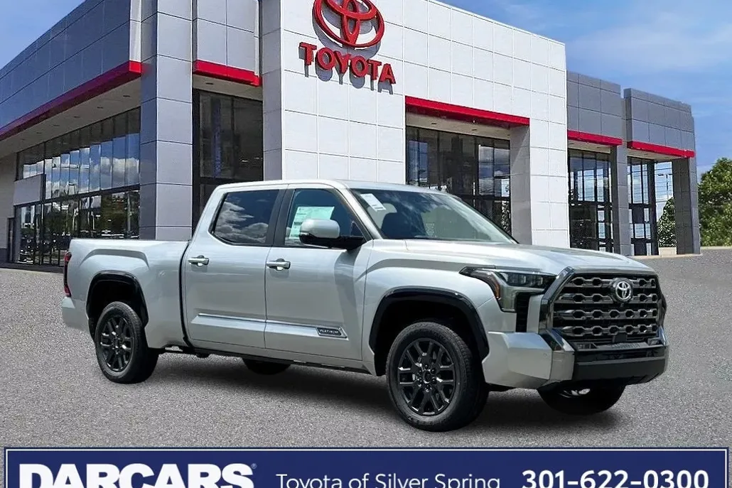 2025 Toyota Tundra Platinum photo 1