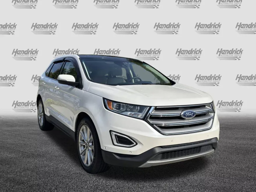 2017 Ford Edge Titanium photo 1