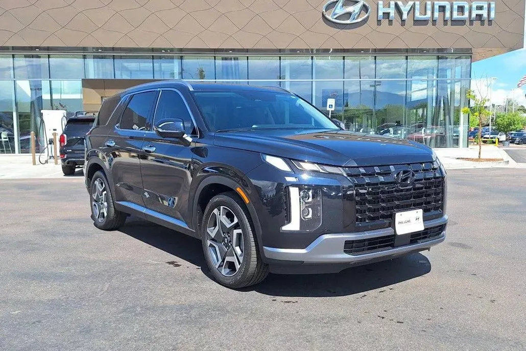 2024 Hyundai Palisade Limited photo 1