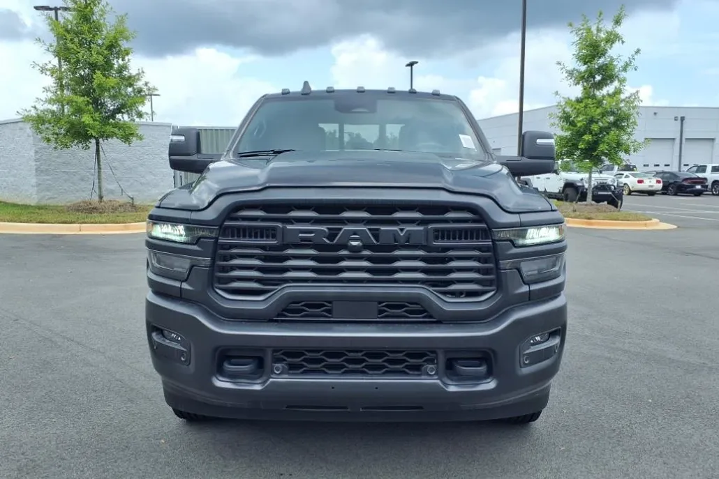 2025 Ram 2500 Tradesman photo 1