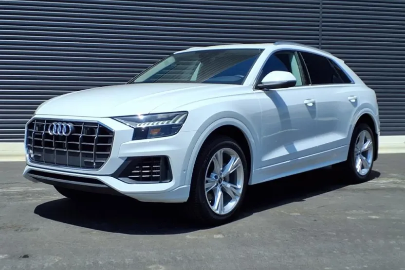 2023 Audi Q8 Premium Plus photo 1